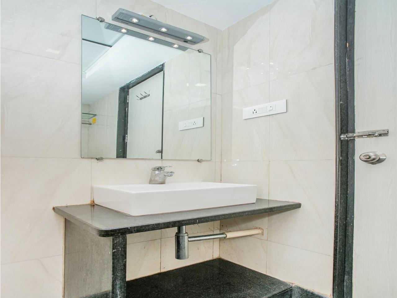 Myspace Hotels Silverstar Bangalore Eksteriør bilde